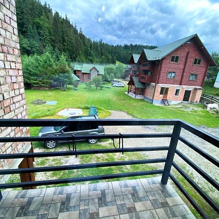 Під Магурою Hotel Vorokhta Exterior foto