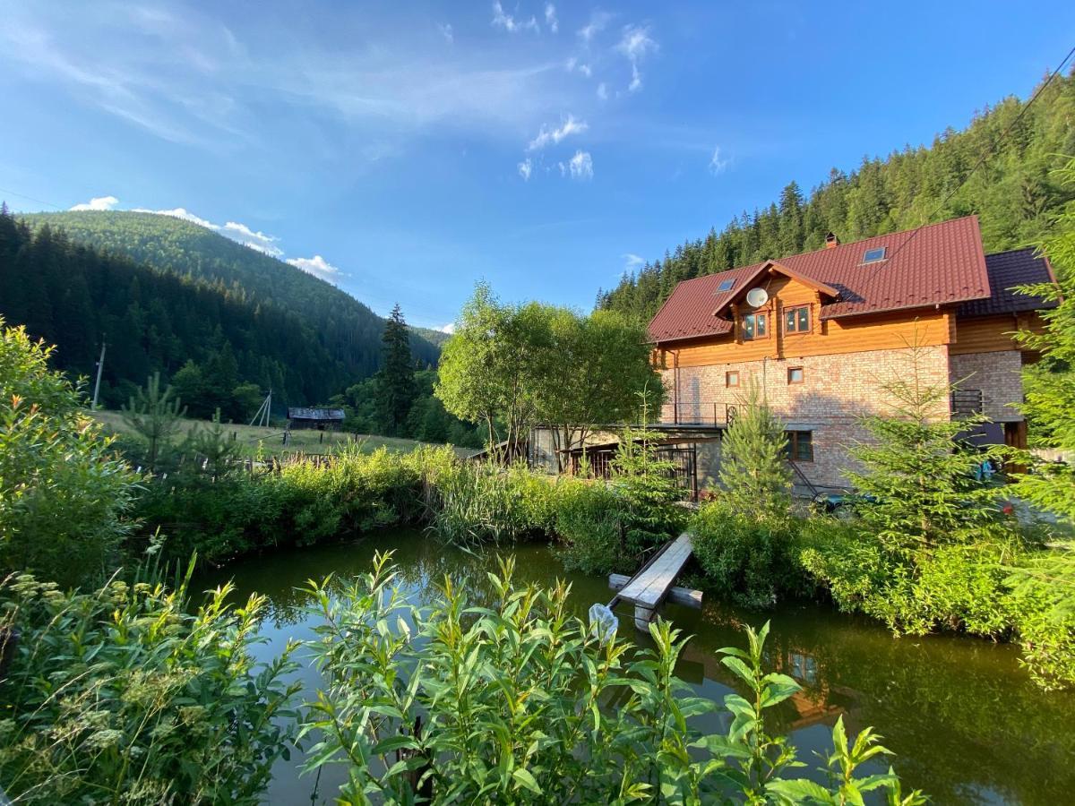Під Магурою Hotel Vorokhta Exterior foto